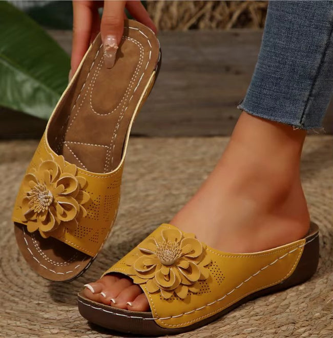AuraGlow Women Sandals
