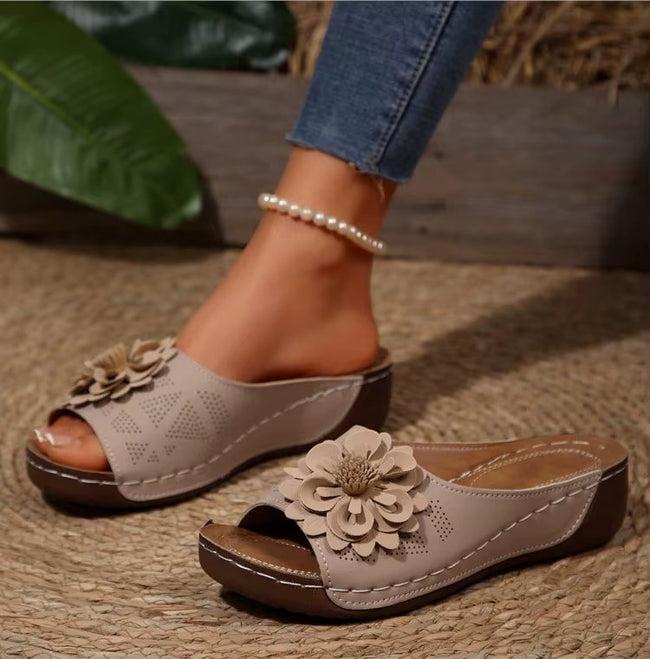 AuraGlow Women Sandals