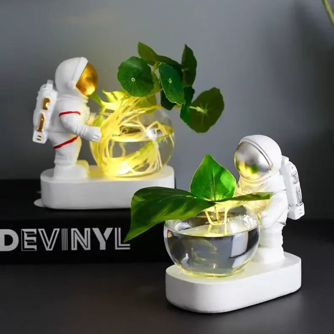 Astronaut Glass Vase Plant Station
