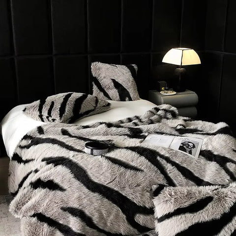 ArcticLuxe Leopard Print blanket