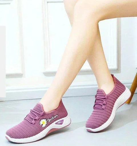 FashionStride Comfortable Women's Sneakers