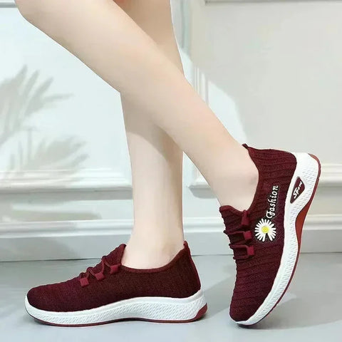 FashionStride Comfortable Women's Sneakers