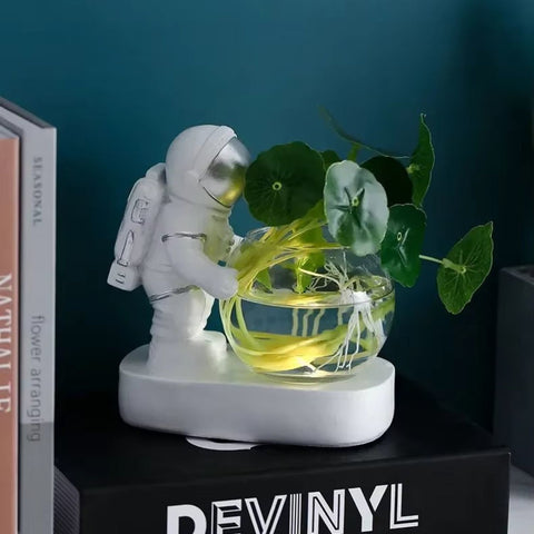 Astronaut Glass Vase Plant Station