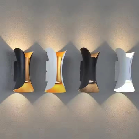 LumiCurve Waterproof LED Wall Light