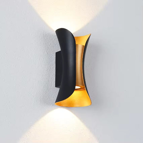 LumiCurve Waterproof LED Wall Light