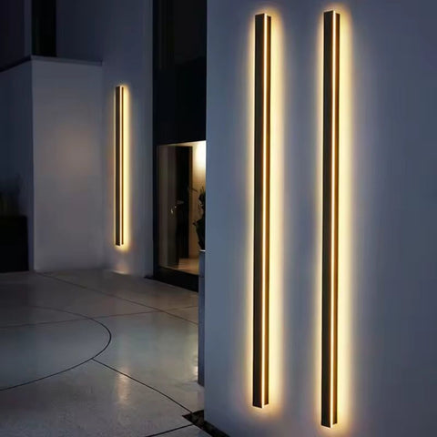 LumiLine Outdoor LED Wall Light