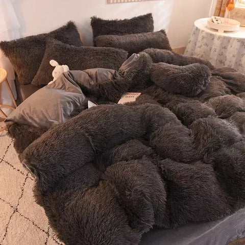 SereneNest Bedding Set 5-pieces
