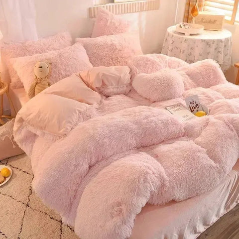 SereneNest Bedding Set 5-pieces
